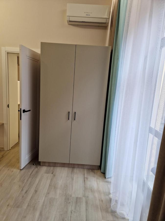 Demar Doroshenka Apartment